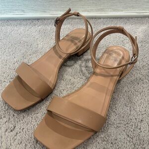 Women's Tan Sandals
